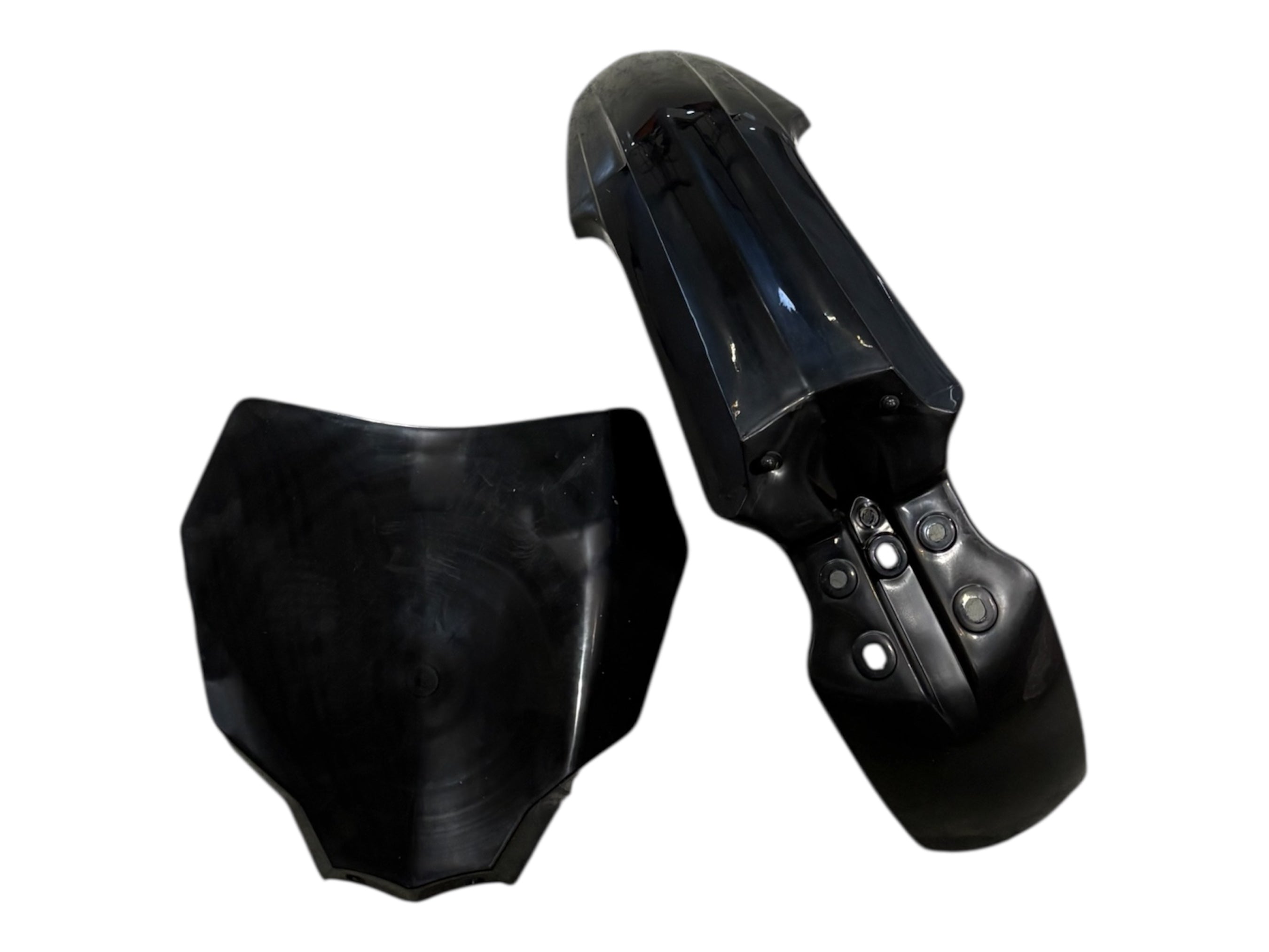 FRONT FENDER NAMEPLATE BK